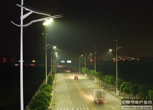 LED��ҵ�������� ��ʳ������ѻƬ����������̳��